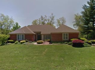 390 Oak Hill Dr, Belleville, IL 62223