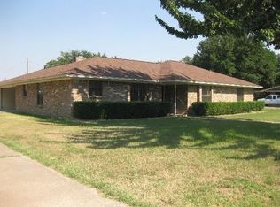 8 Circle Dr, Teague, TX