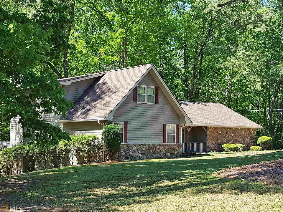1st image of 3390 Hawthorne Ct SW #11
