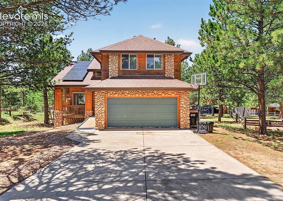 1st image of 2141 Valley View Dr