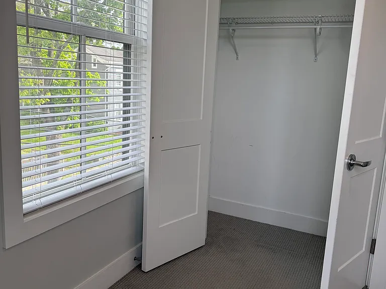 216 S Division St #308 — Photo 7
