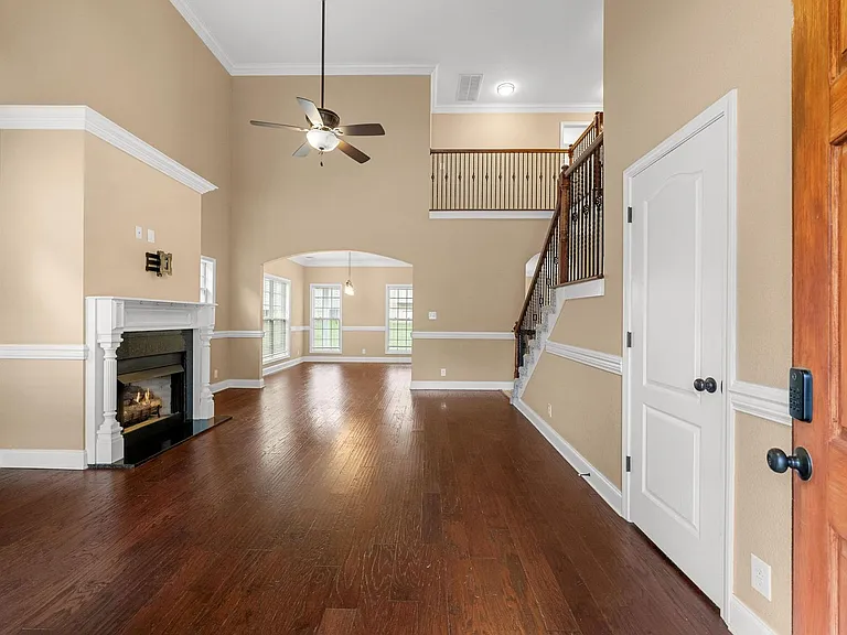 268 Turnberry Cir — Photo 4