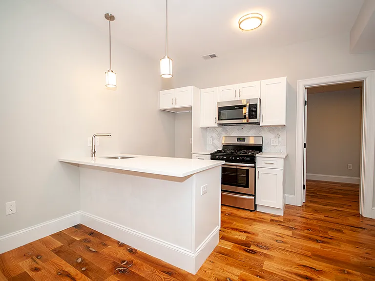 205 Marion St #2 — Photo 3