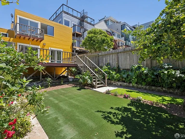 644 Wisconsin St — Photo 2