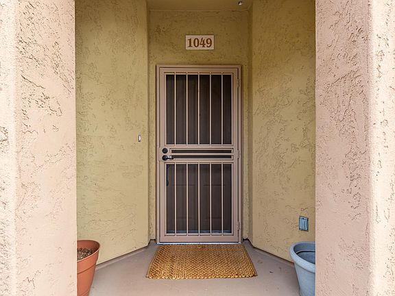 3rd image of 2425 W Bronco Butte Trl #17-1049