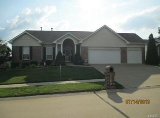 1919 Homefield Estates Dr, O'Fallon, MO 63366