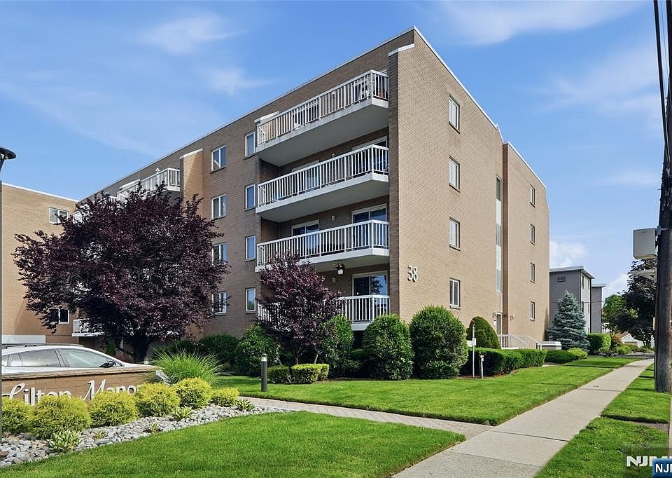 1st image of 38 Moonachie Rd APT 101