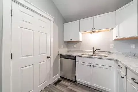619 Crescent Ave — Photo 10