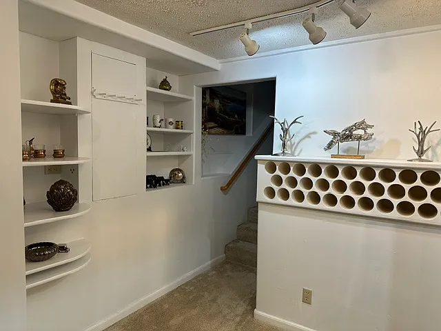 801 Corens Dr — Photo 39