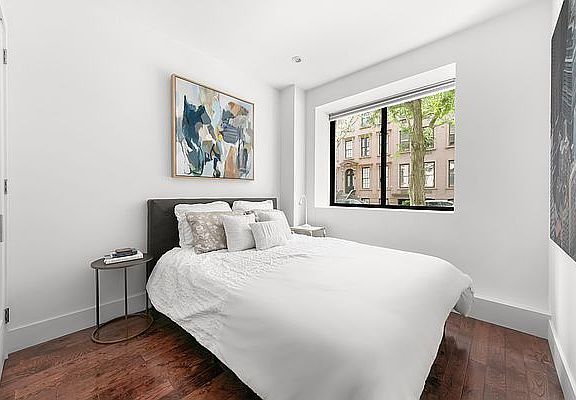 4th image of 431 E 87th St APT 1A