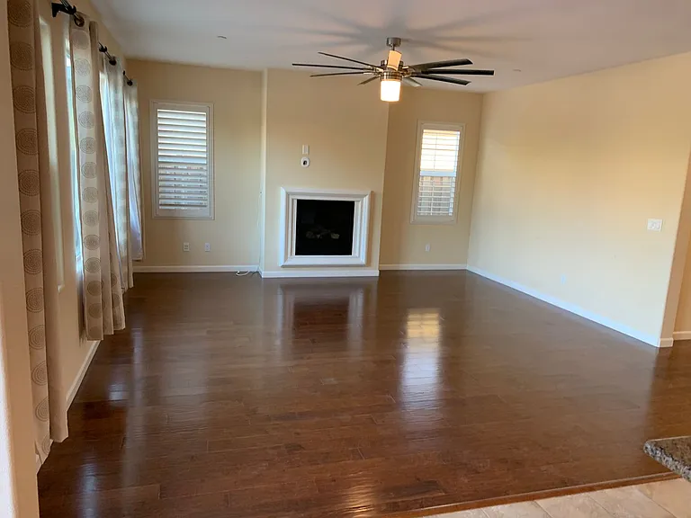 819 N Museo Dr — Photo 5