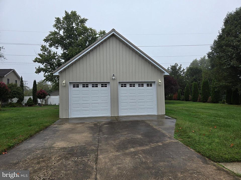 1st image of LOT Harrington Ave