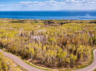 2 Montauk Ln, Duluth, MN 55804