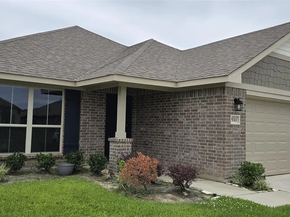 5311 New Iberia Ln, Dickinson, TX 77539
