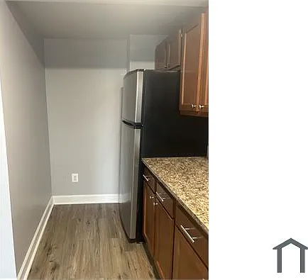 3 bed, 1374 sqft, $2,200 — Photo 2