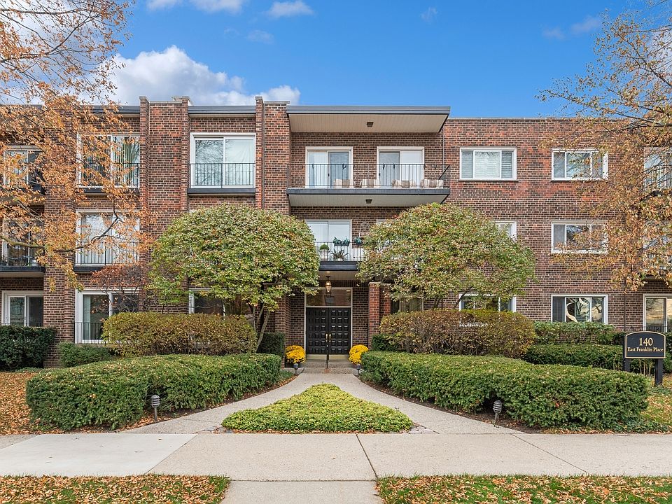 1st image of 140 Franklin Pl E APT 103