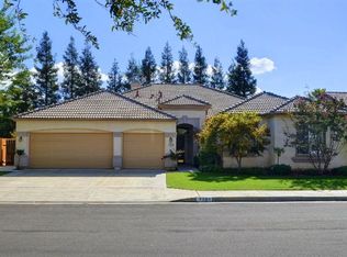 2695 E Ryan Ln, Fresno, CA 93720