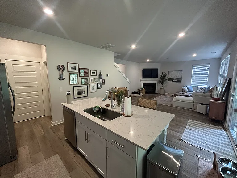 1055 Ross Farms Blvd — Photo 11