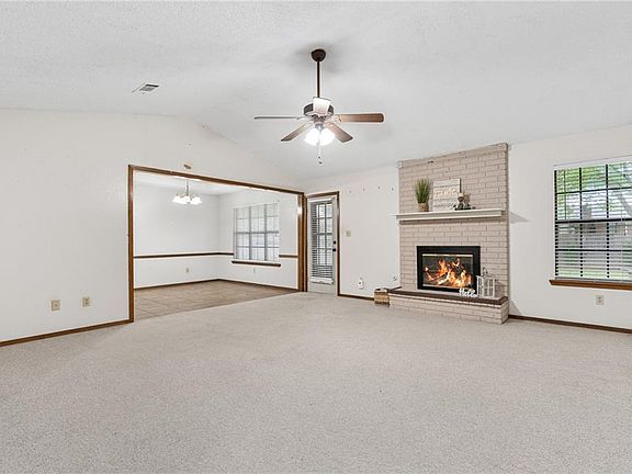 3rd image of 3005 S 99th St