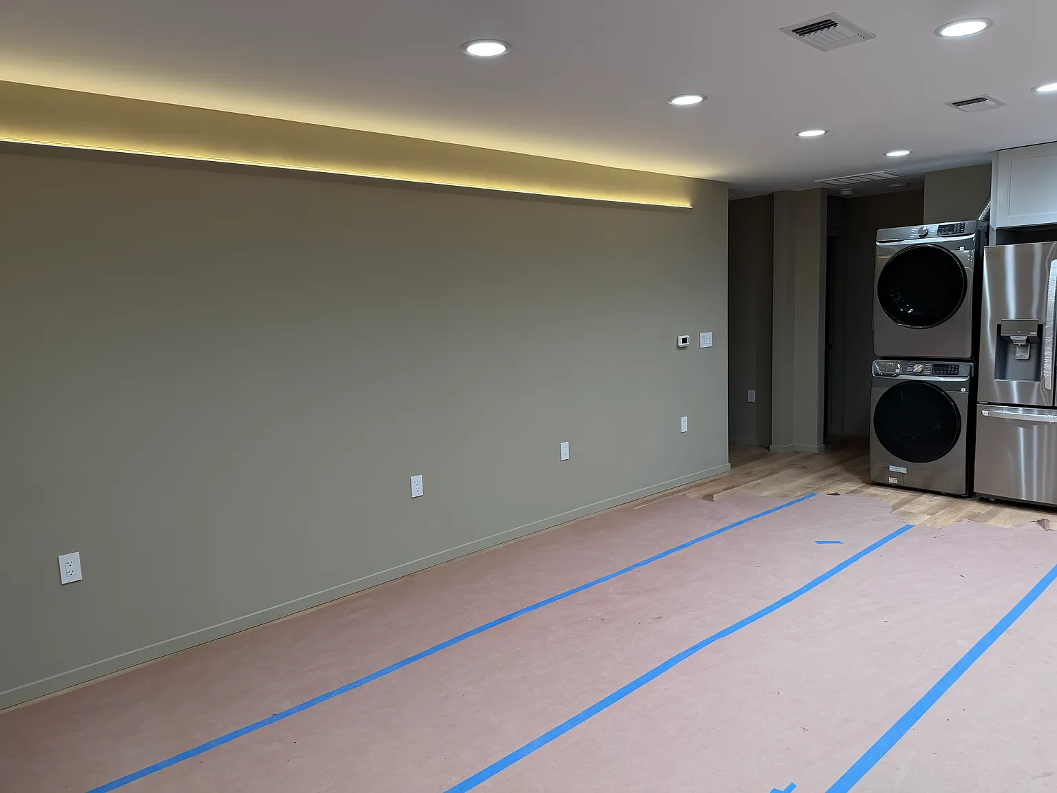 3 bed, 1000 sqft, $3,000 — Photo 4
