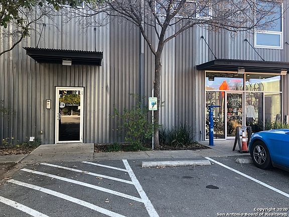 2nd image of 300 E Grayson St Ste 202