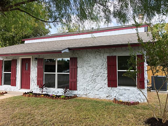 5th image of 715 E Petaluma Blvd