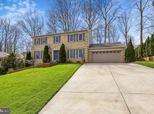 15432 Skyline Dr, Dumfries, VA 22025