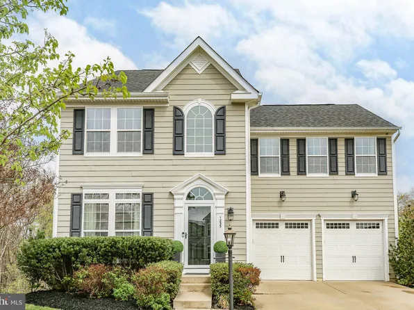 1233 Farrish Dr, Fredericksburg, VA 22401