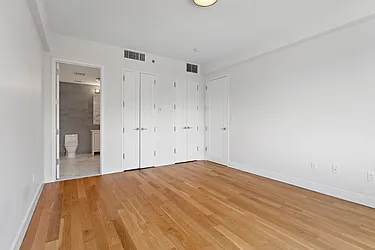 Rented by Safdie Realty Group