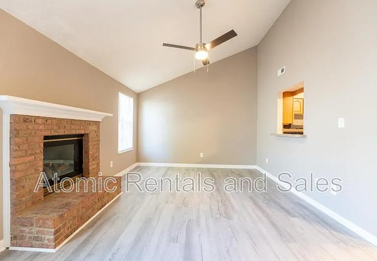 334 Hawthorne Oaks Way — Photo 13