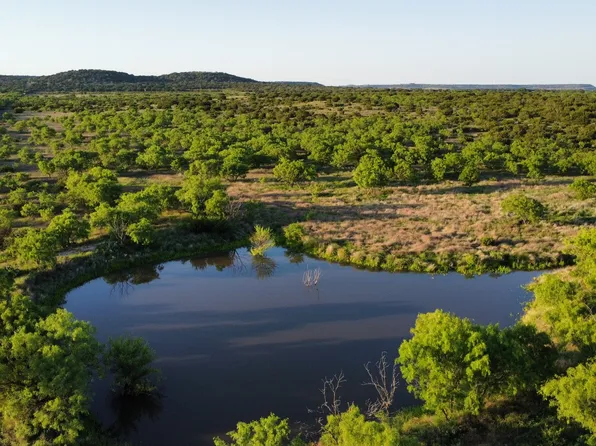3609 Fm 1086, Ovalo, TX 79541