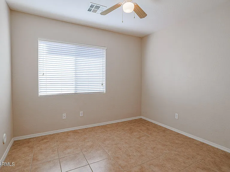 23339 W Twilight Trl — Photo 17