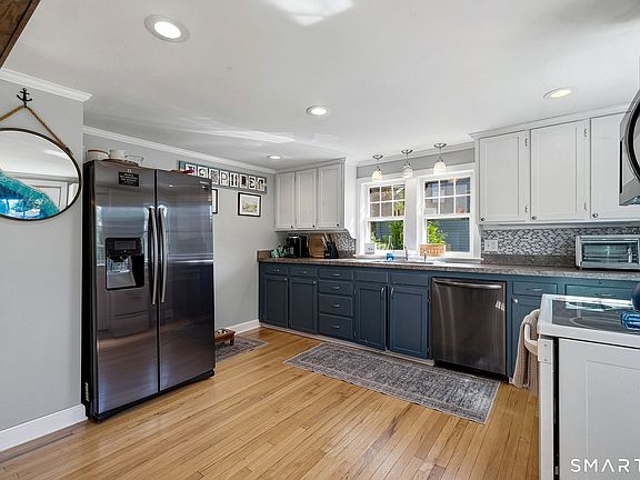 5th image of 71 New London Road