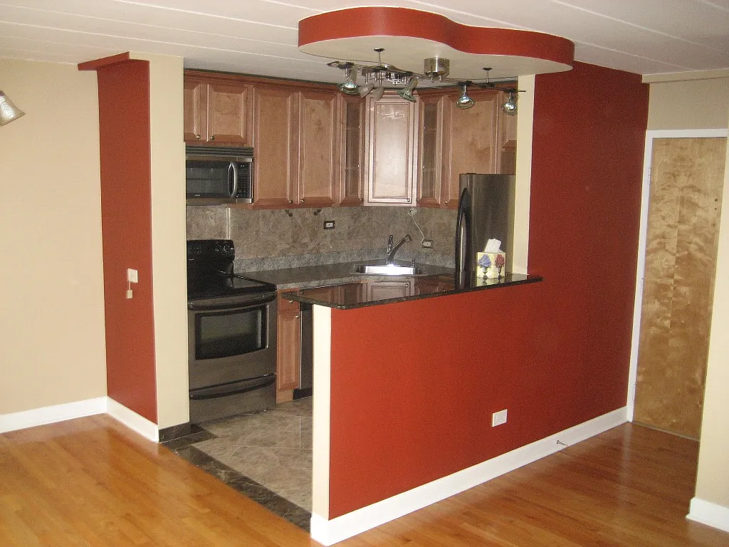 2 bed, 900 sqft, $1,650 — Photo 1