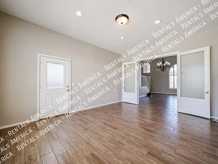 4616 E Summerhaven Dr — Photo 15