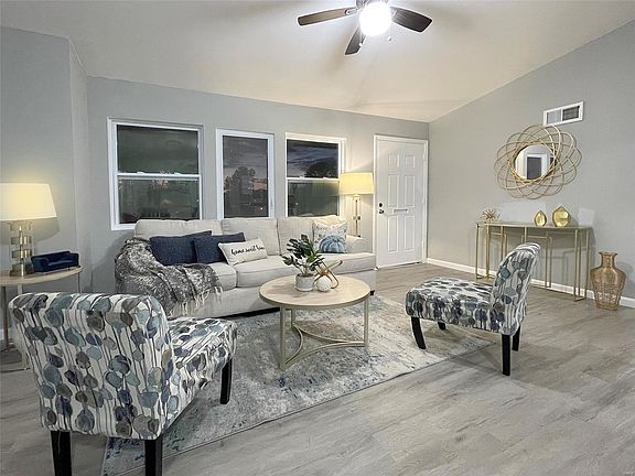 4th image of 2090 Thrush Dr