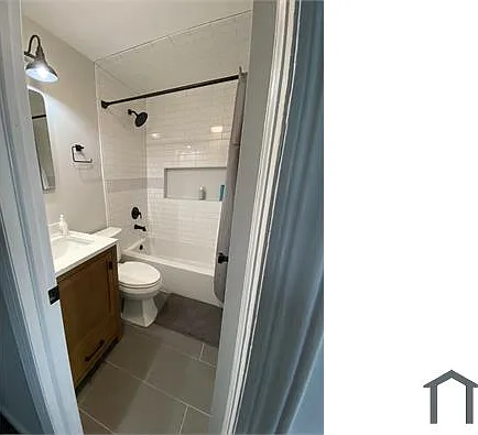101 Brown Pl #2 — Photo 4