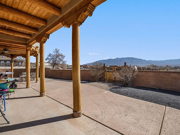 2nd image of 900 Acapulco Ct NE