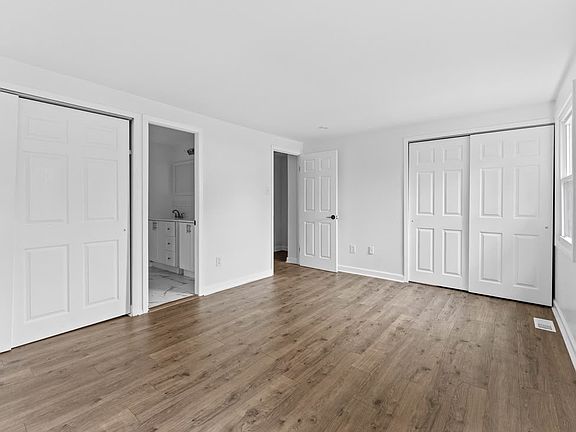 2nd image of 6 Radcliff Pl