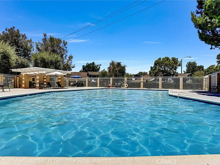 1726 N Oak Knoll Dr #C — Photo 20
