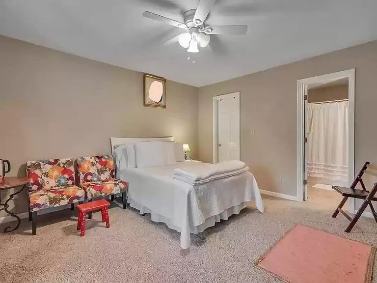 4553 Barclay Ln #C — Photo 19
