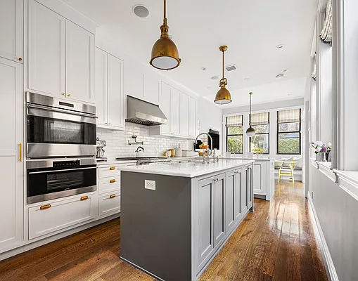 Sold by Compass | media 4