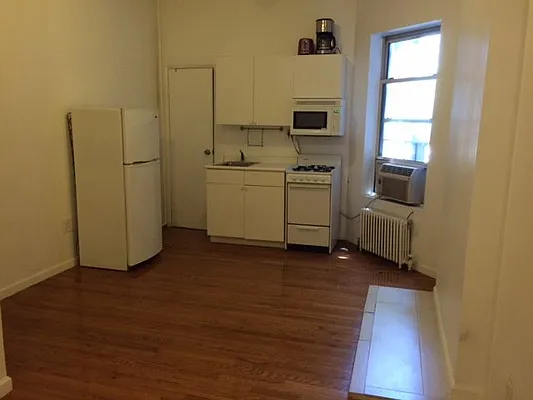 Rented by Acacia Realty | media 2