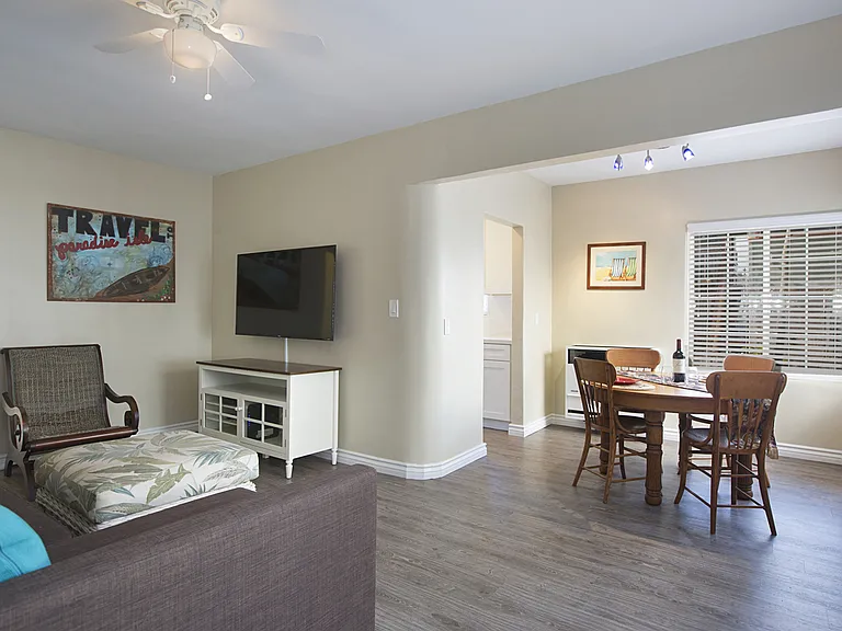 717 Whiting Ct #1 — Photo 9