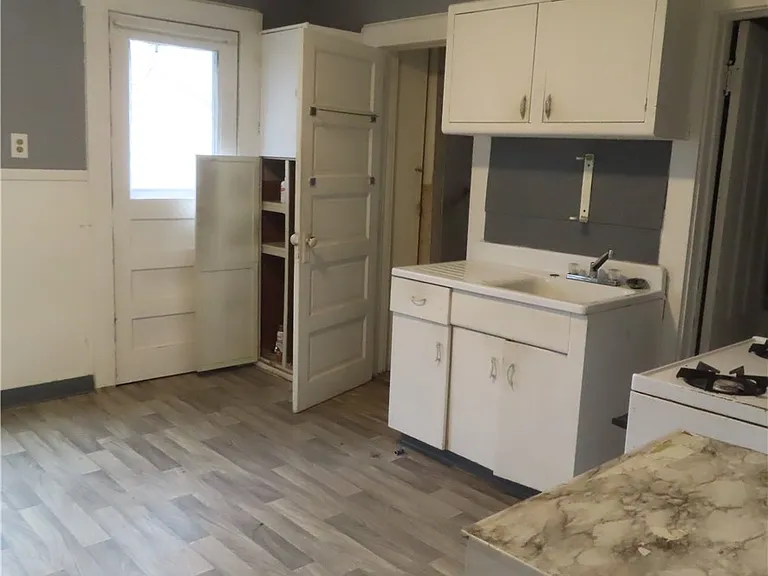 540 Teall Ave — Photo 10