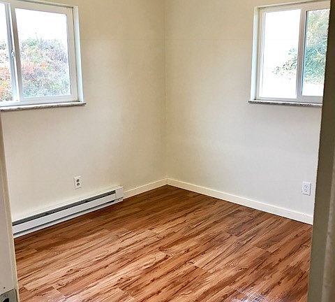 5th image of 8 Stewart Park APT 1