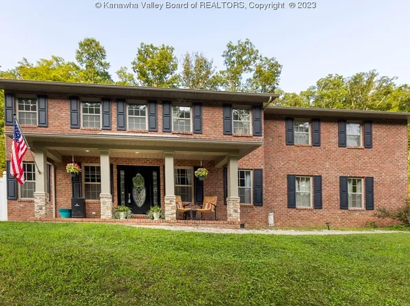 494 Beacon St, Winfield, WV 25213
