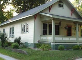 105 N Locust St, Valparaiso, IN 46383
