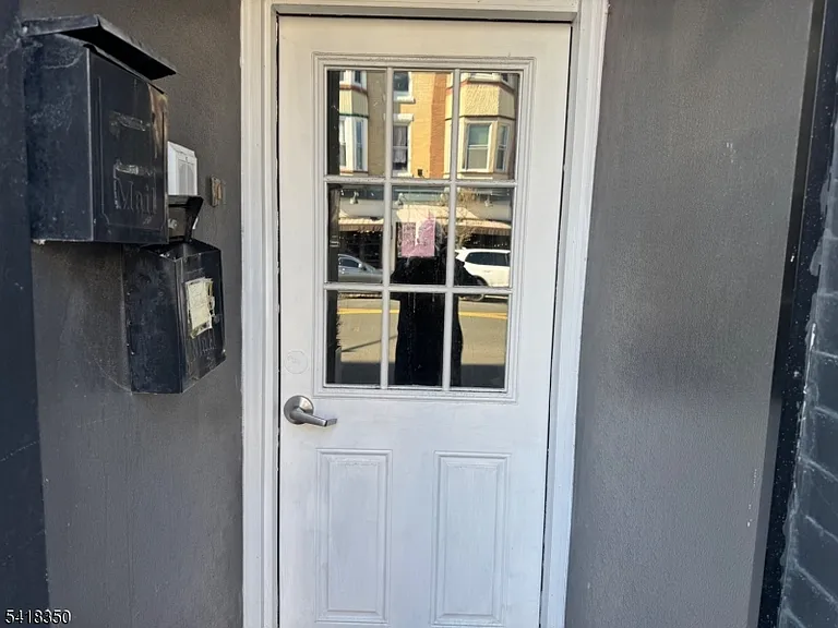121 E Broad St #B — Photo 1