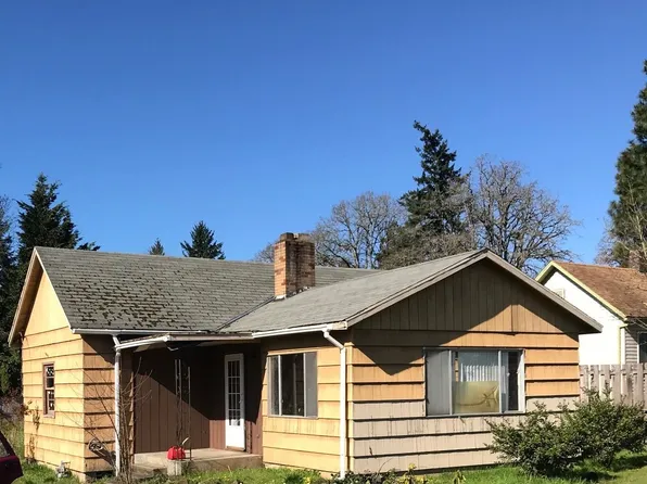 19105 Oatfield Rd, Gladstone, OR 97027